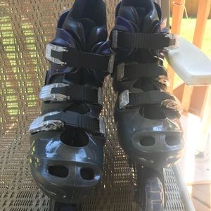 Women’s purple Rollerblades